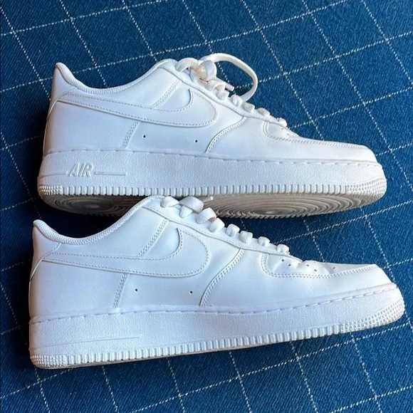 Nike Air Force 1 Low White - Picture 4 of 5
